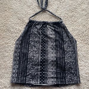 ⚡️⚡️FREE a with a purchase of $25 or more ⚡️⚡️Forever 21- Halter Top, SIZE: S